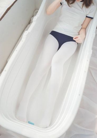 制服下乳女子校生_DVD动漫在线观看