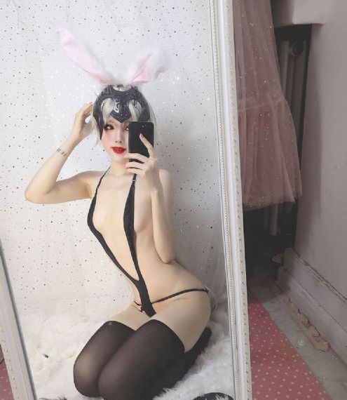 在厨房挺进美妇雪臀BDA片_超清全集免费播放