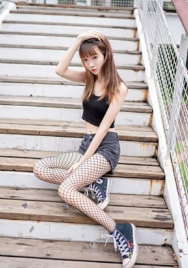 少妇饱满三角区凹缝_高清无删减在线观看
