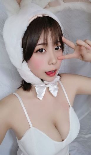99在线精品视频高潮喷吹_1080P日本电影免费